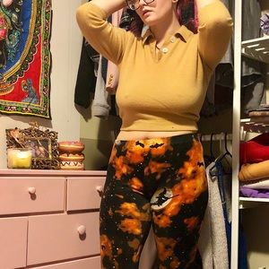 VINTAGE • family piece • cropped&collared sweater